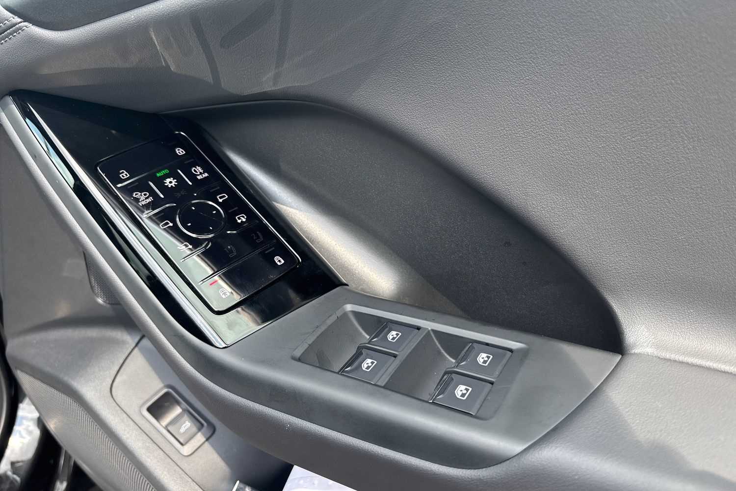 Used Audi Q6 e-tron 2025 for sale - 76587585: Photo 21