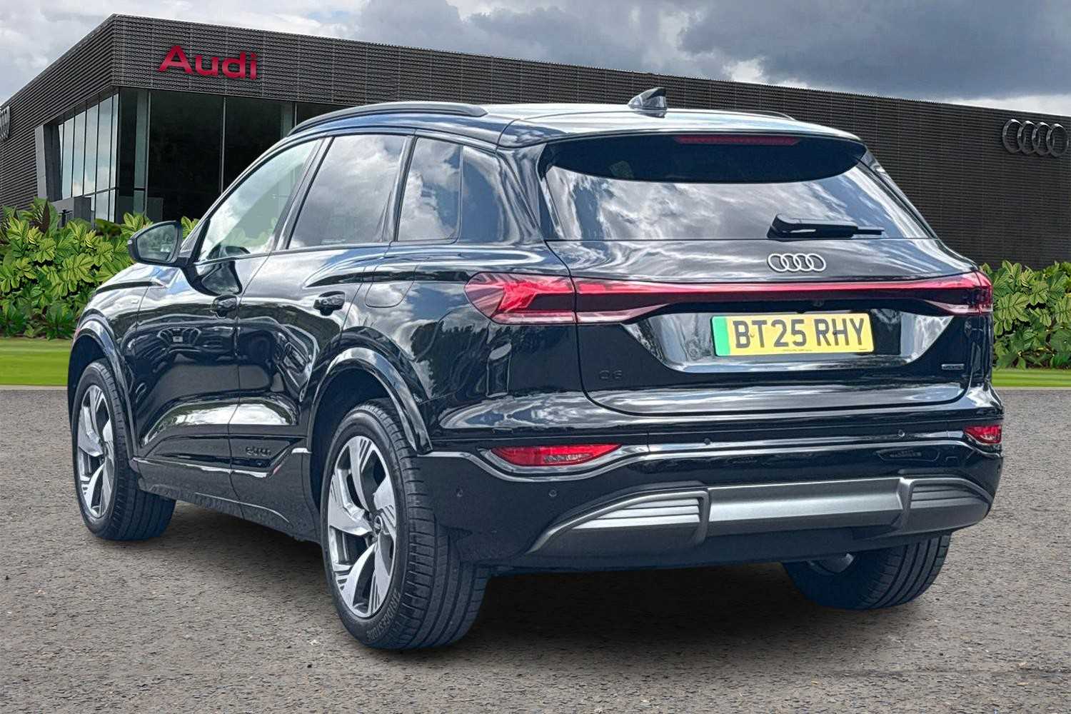 Used Audi Q6 e-tron 2025 for sale - 76587585: Photo 3