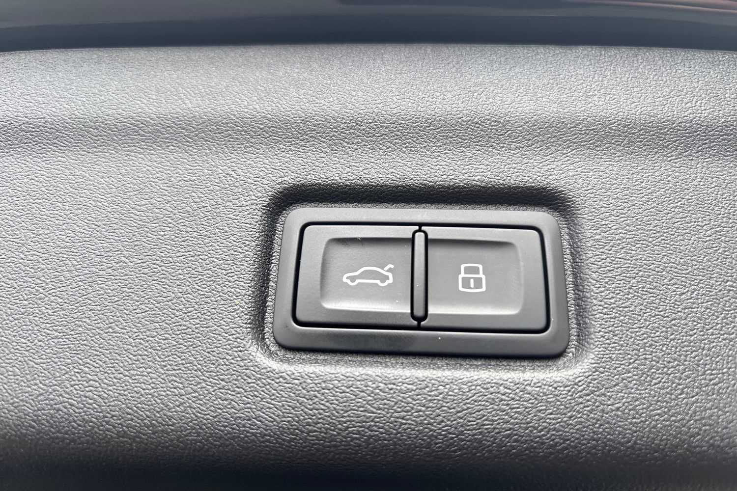 Used Audi Q6 e-tron 2025 for sale - 76587585: Photo 32