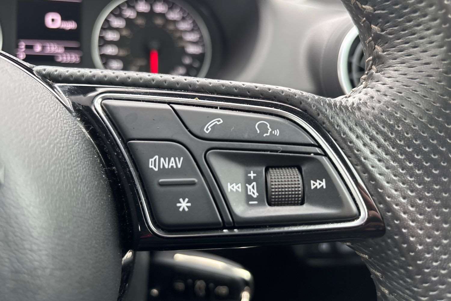 Used Audi Q2 2018 for sale - 76610548: Photo 17