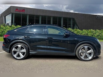 Used Audi Q4 e-tron 2023 for sale - 75759758: Photo