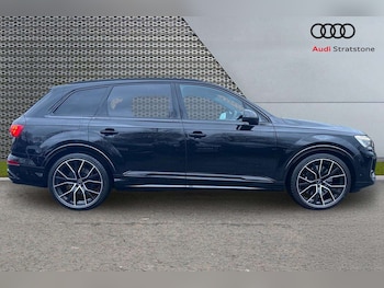 Used Audi Q7 2025 for sale - 76692055: Photo