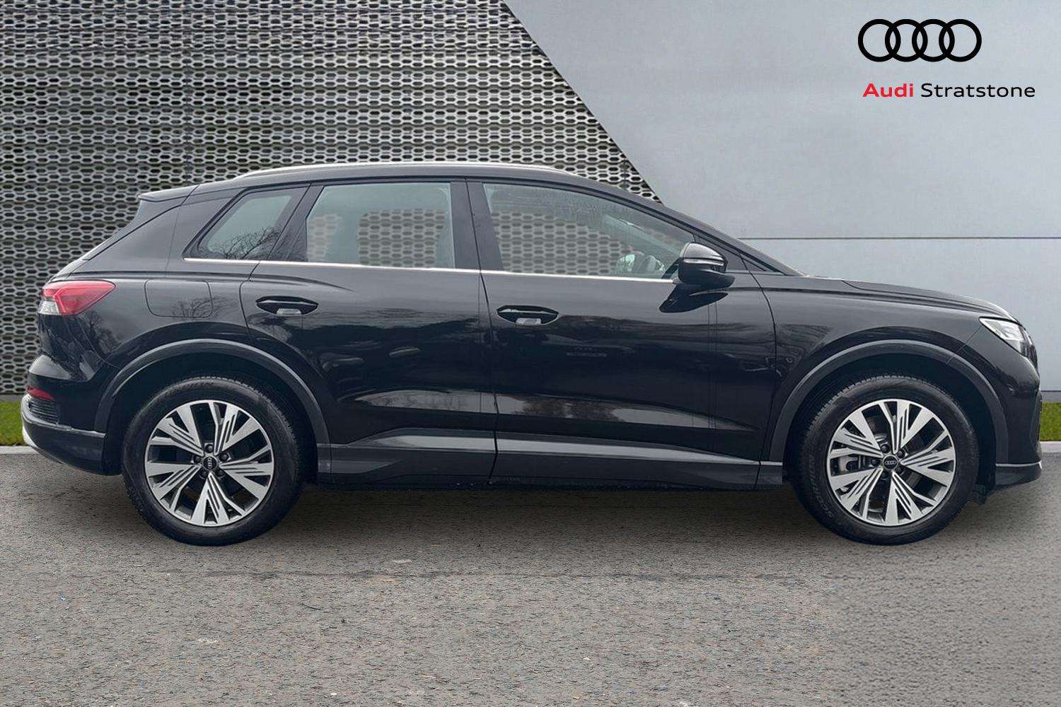 Used Audi Q4 e-tron 2025 for sale - 76889714: Photo 4