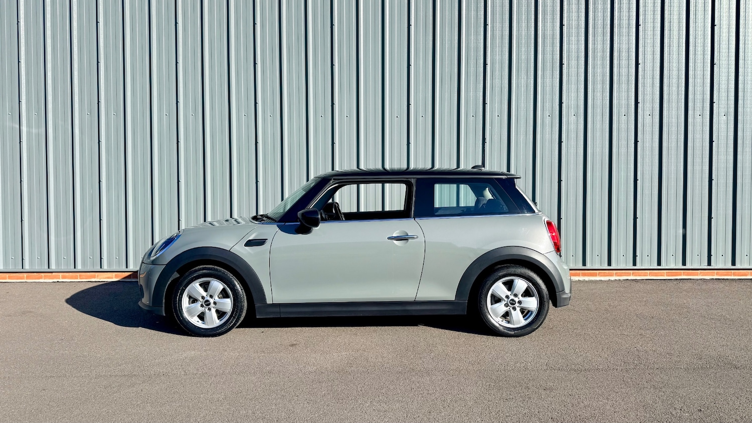 Used MINI Hatch 2022 for sale - 77890086: Photo 3