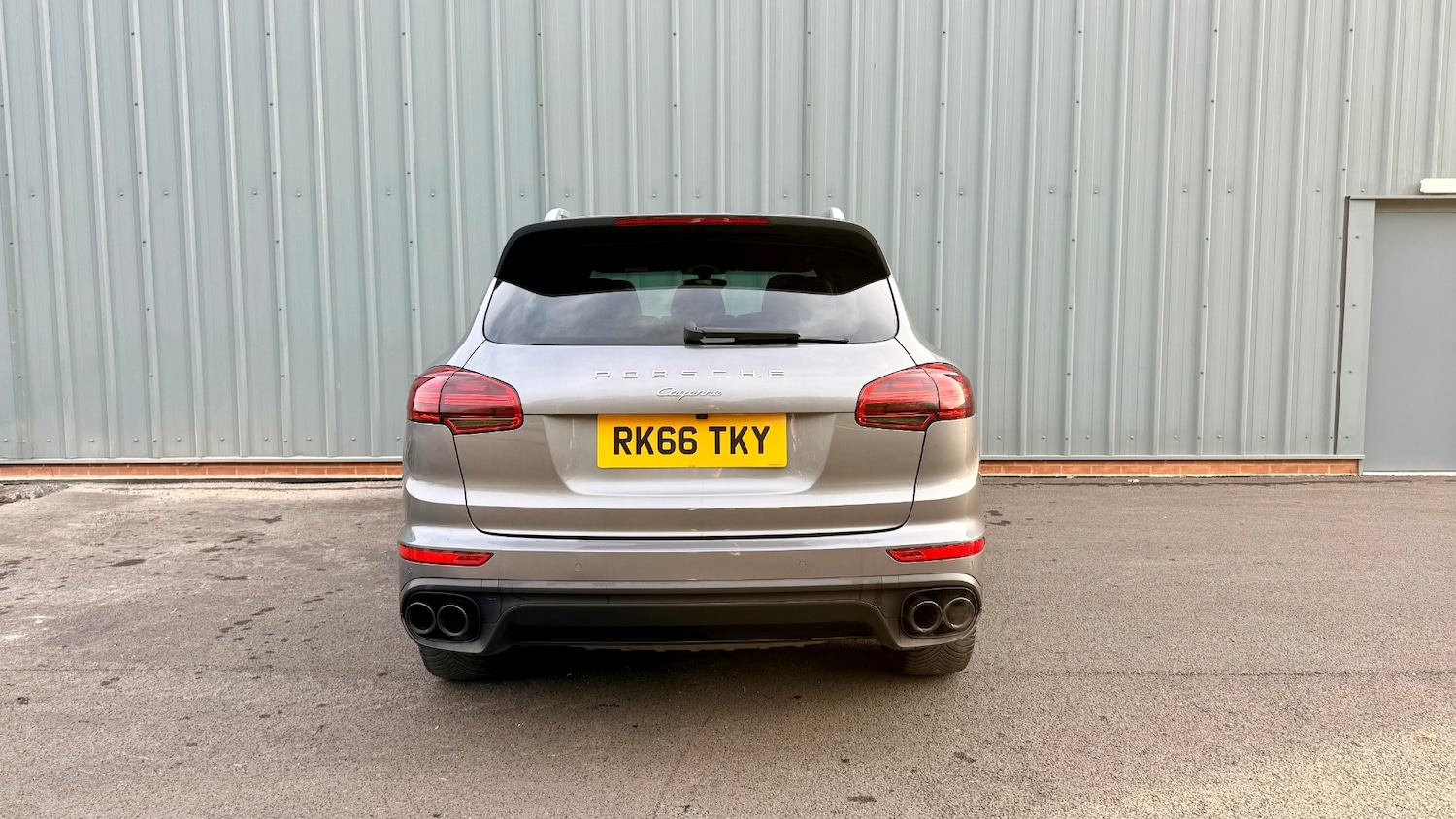 Used Porsche Cayenne 2016 for sale - 76968532: Photo 5