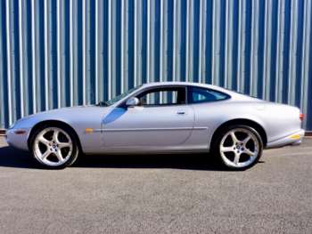 Used Jaguar XKR 2001 for sale - 72294270: Photo