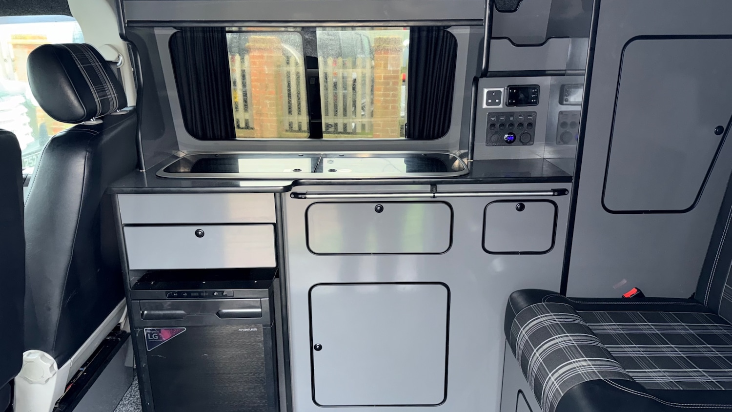 Used Volkswagen Transporter 2015 for sale - 77135847: Photo 11