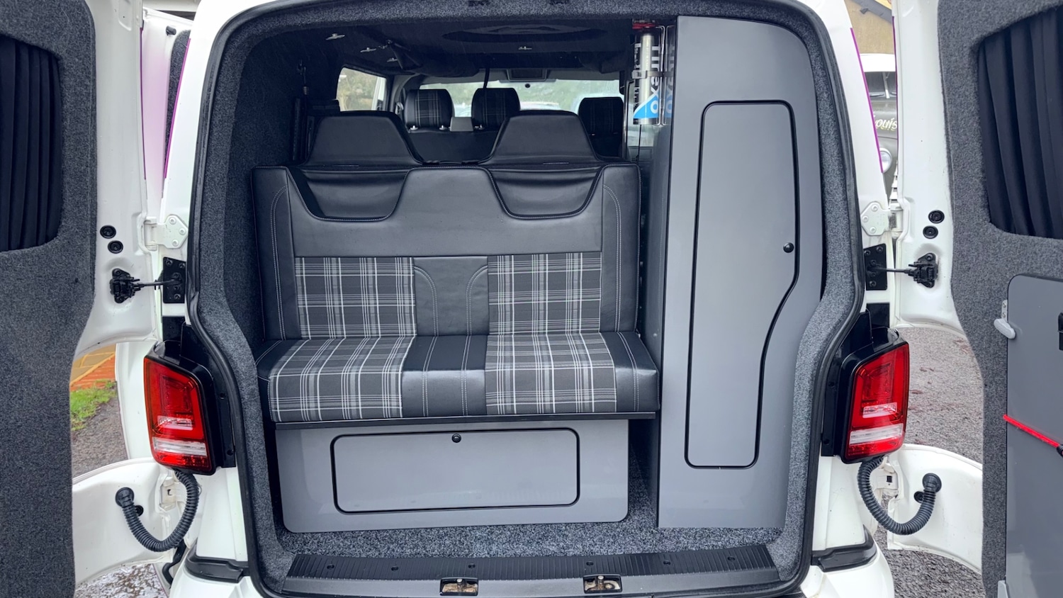 Used Volkswagen Transporter 2015 for sale - 77135847: Photo 9