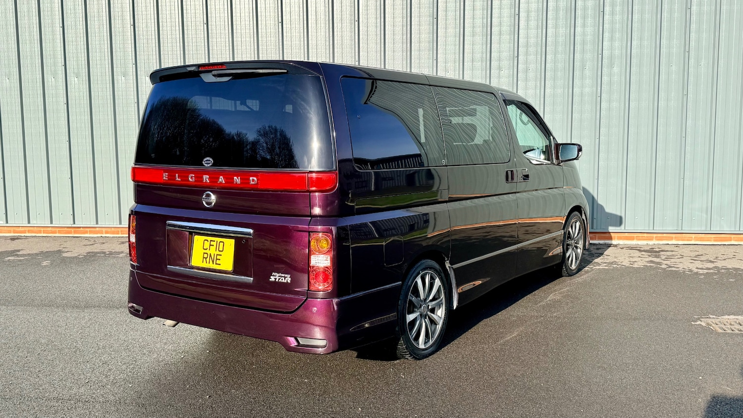 Used Nissan Elgrand 2024 for sale - 77353655: Photo 10
