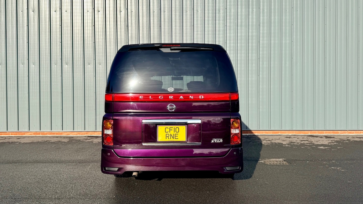 Used Nissan Elgrand 2024 for sale - 77353655: Photo 4