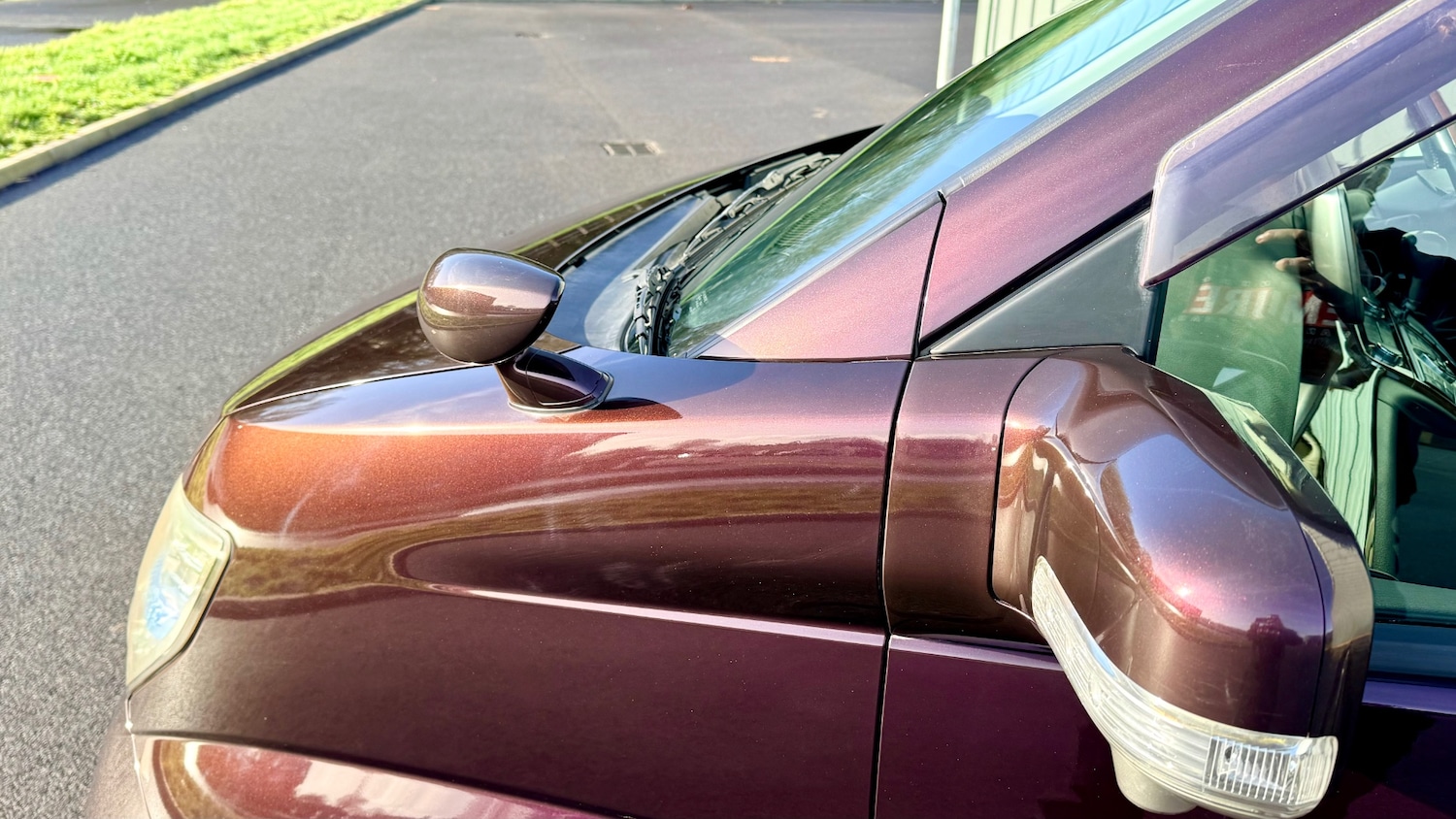 Used Nissan Elgrand 2024 for sale - 77353655: Photo 7