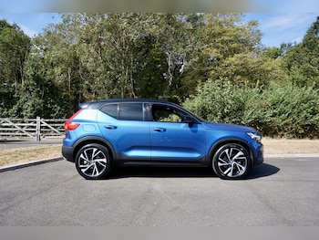 Used Volvo XC40 2018 for sale - 79468484: Photo
