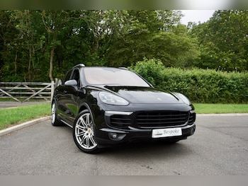 Used Porsche Cayenne 2016 for sale - 78904037: Photo