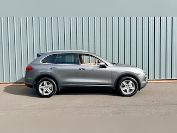 Used Porsche Cayenne 2013 for sale - 78272963: Photo