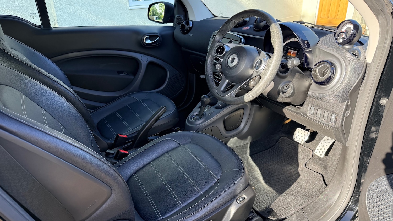 Used smart fortwo 2017 for sale - 78217875: Photo 11