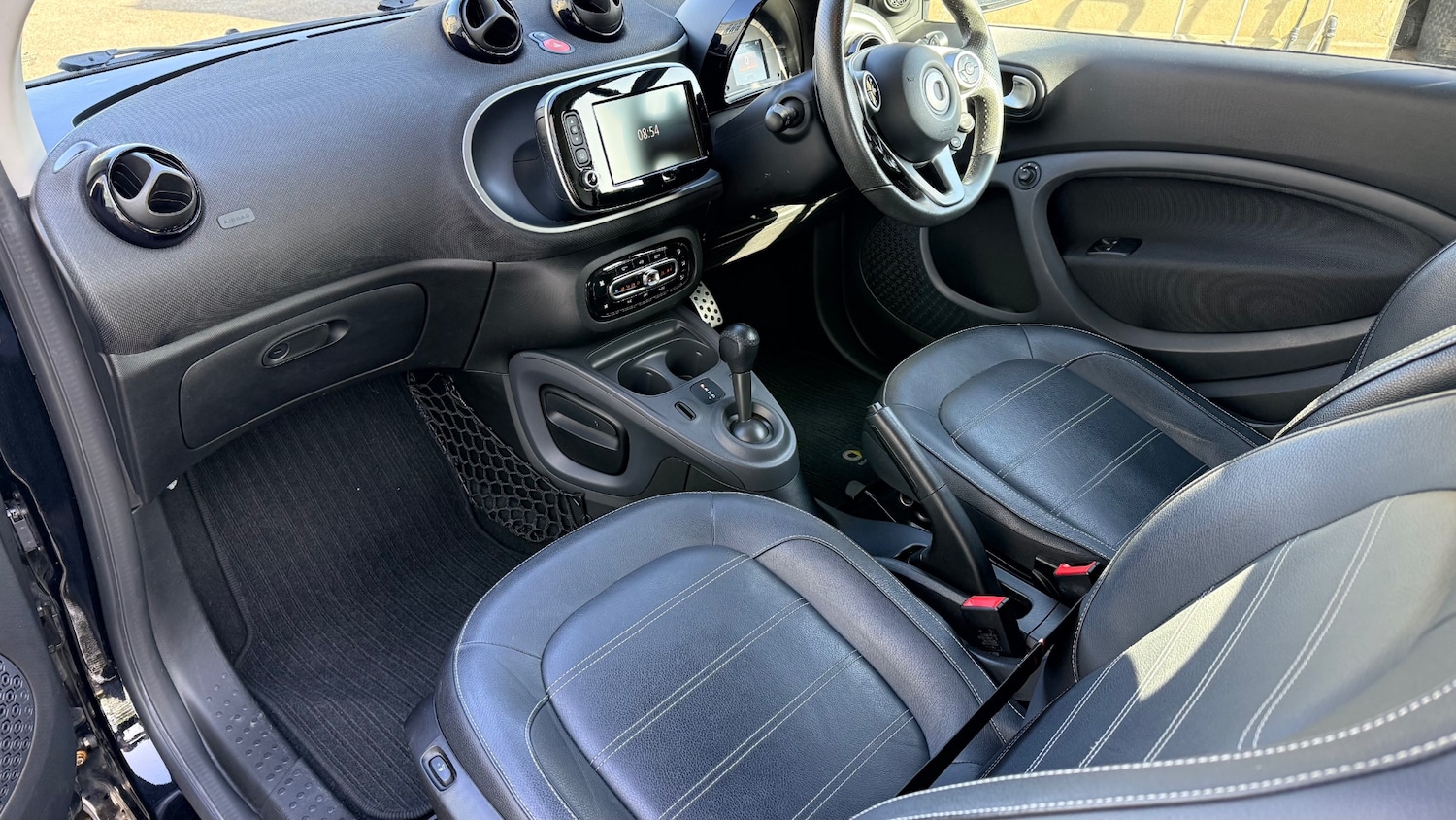 Used smart fortwo 2017 for sale - 78217875: Photo 12