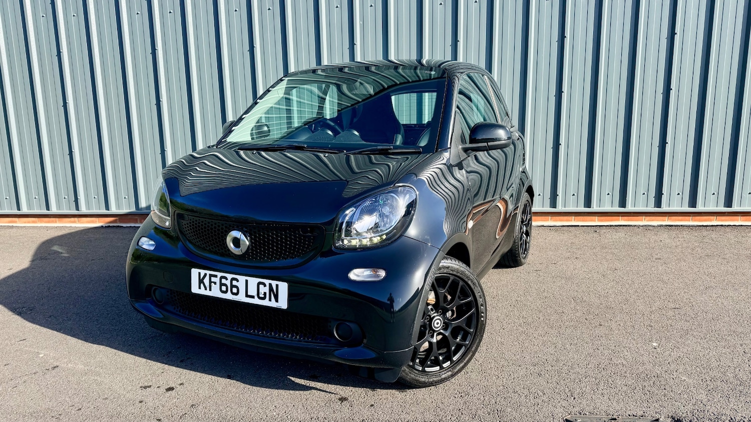 Used smart fortwo 2017 for sale - 78217875: Photo 14