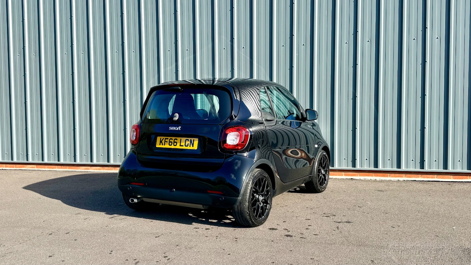 Used smart fortwo 2017 for sale - 78217875: Photo 17