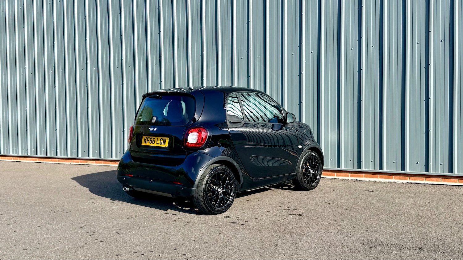 Used smart fortwo 2017 for sale - 78217875: Photo 18