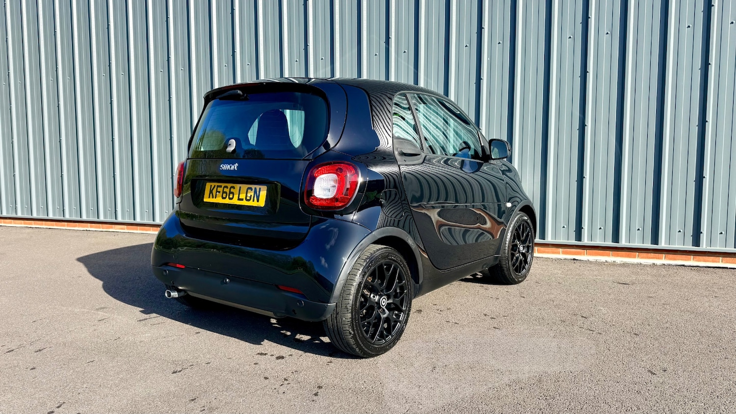 Used smart fortwo 2017 for sale - 78217875: Photo 5