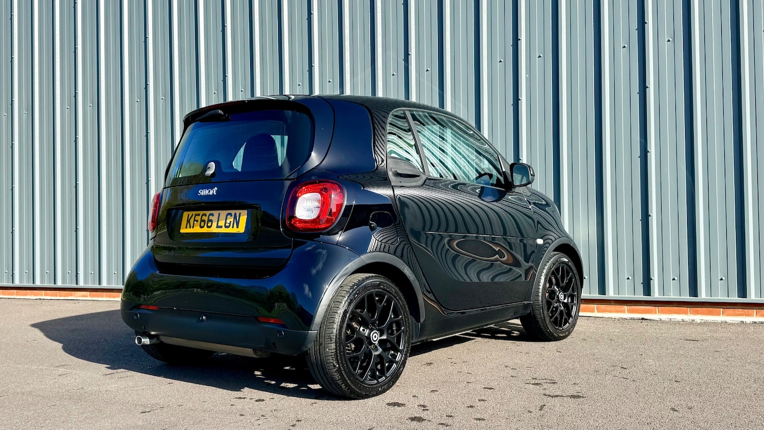 Used smart fortwo 2017 for sale - 78217875: Photo 6