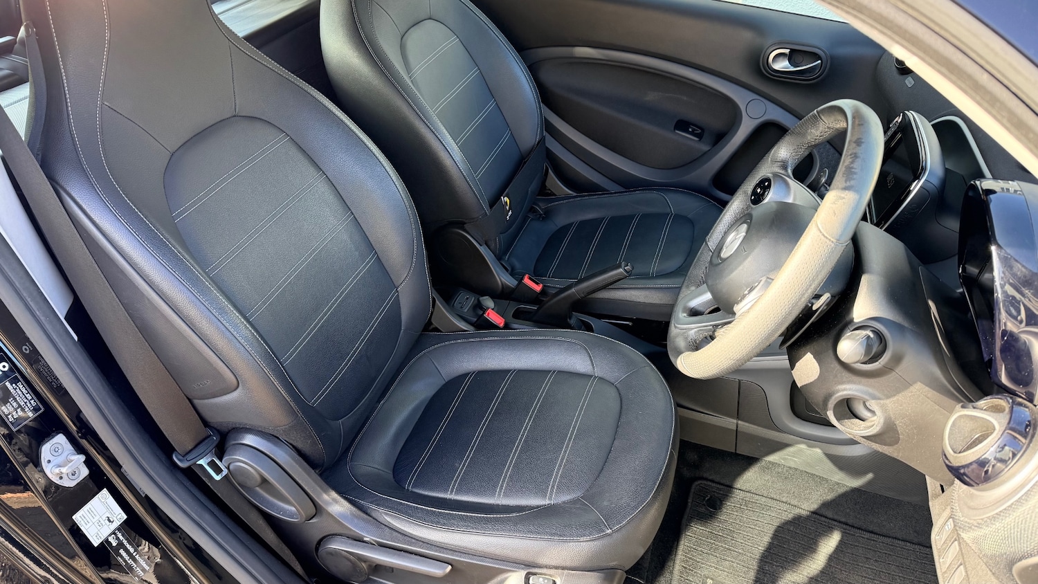 Used smart fortwo 2017 for sale - 78217875: Photo 9