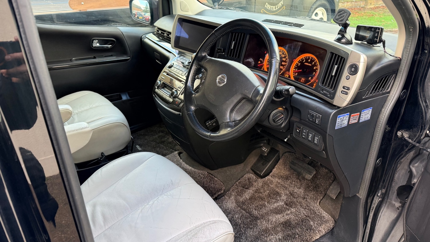 Used Nissan Elgrand 2019 for sale - 77046470: Photo 11