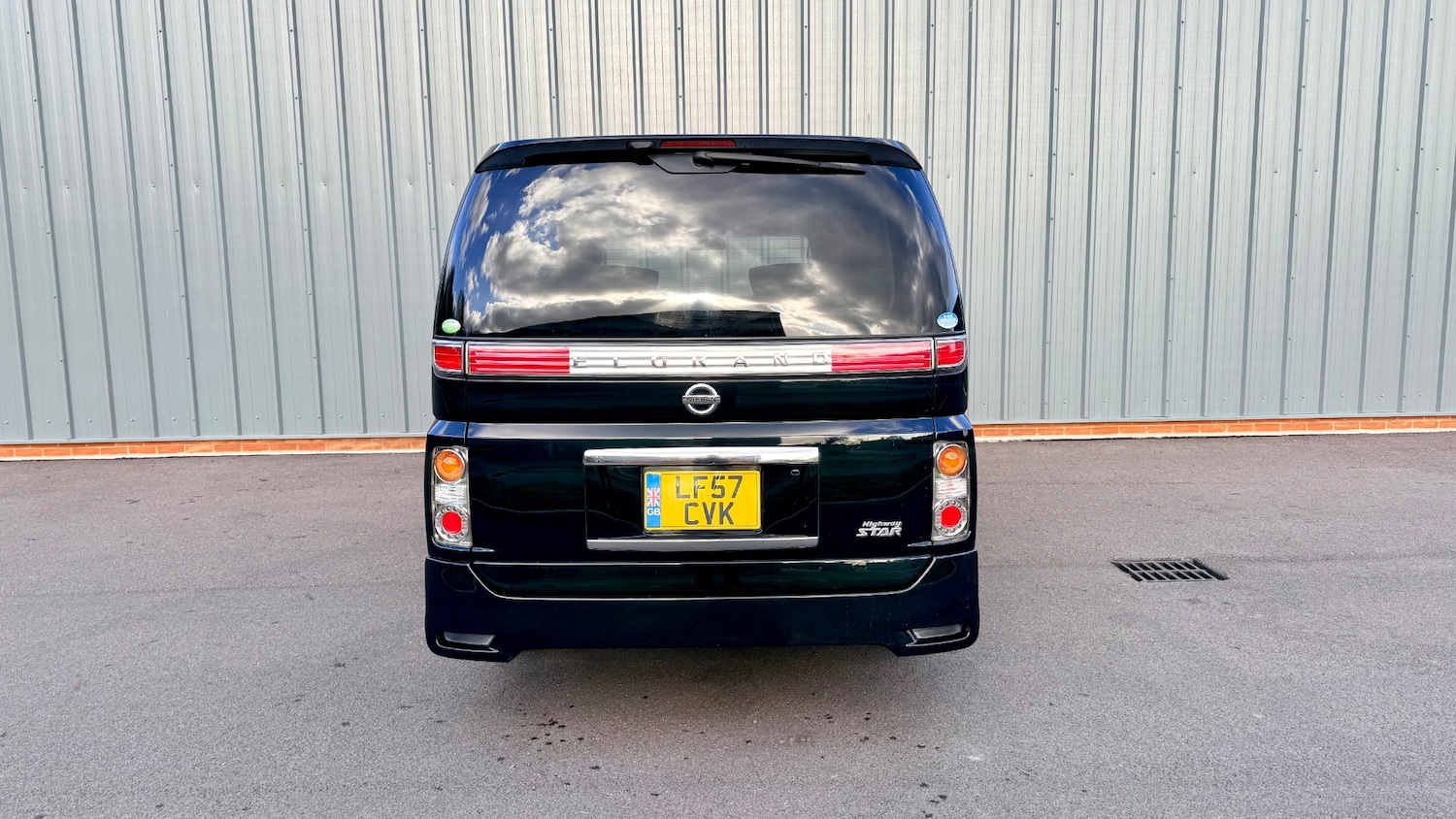 Used Nissan Elgrand 2019 for sale - 77046470: Photo 6