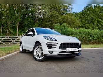 Used Porsche Macan 2017 for sale - 79068247: Photo