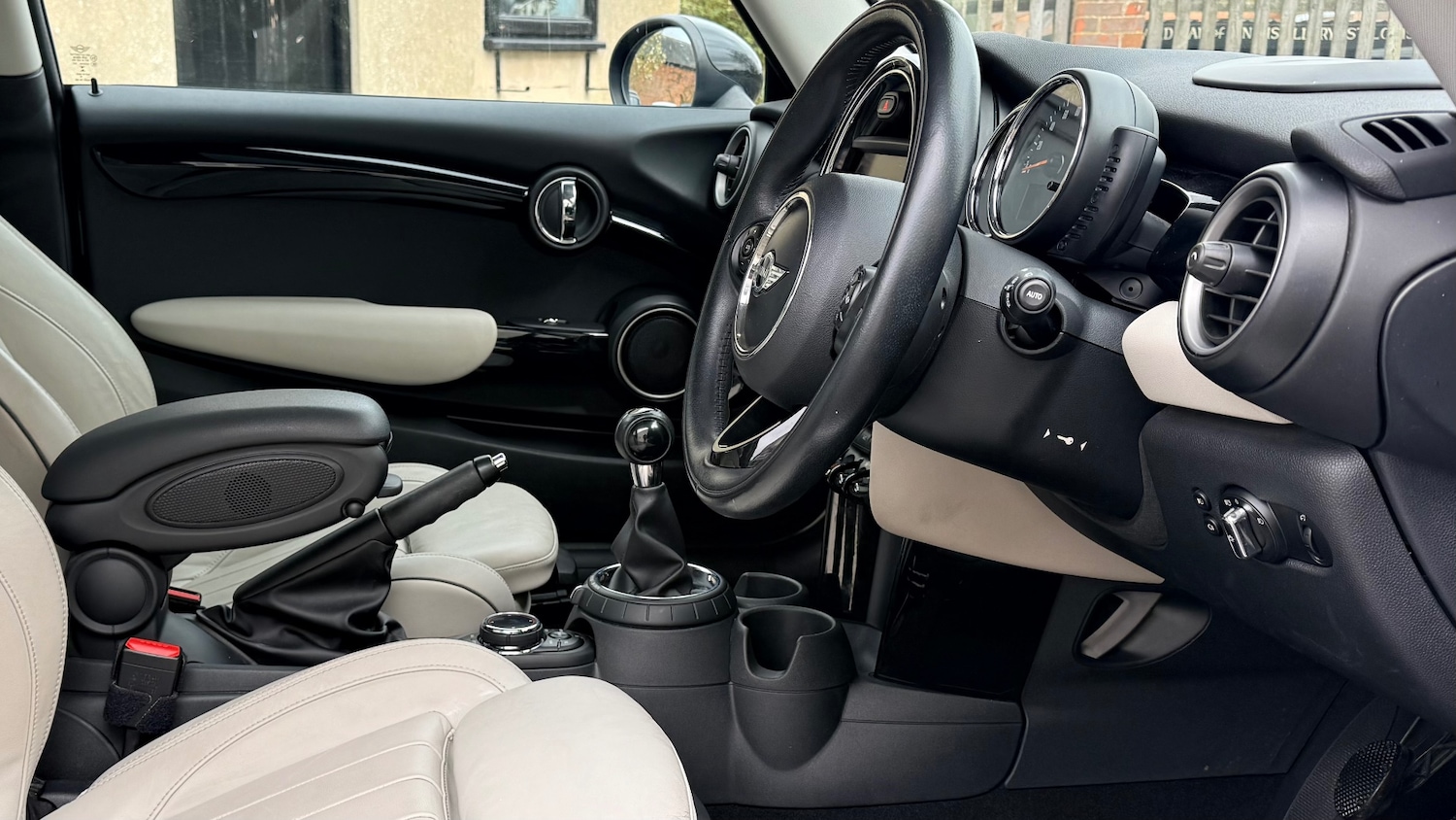 Used MINI Hatch 2014 for sale - 78082015: Photo 12