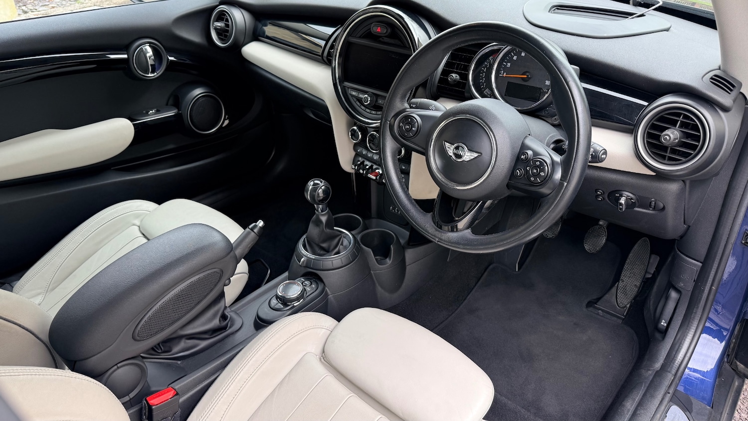 Used MINI Hatch 2014 for sale - 78082015: Photo 9