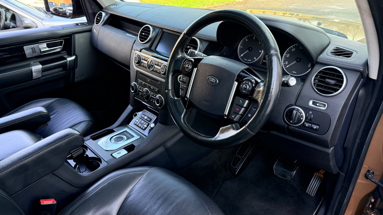 Used Land Rover Discovery 2016 for sale - 77674887: Photo 11