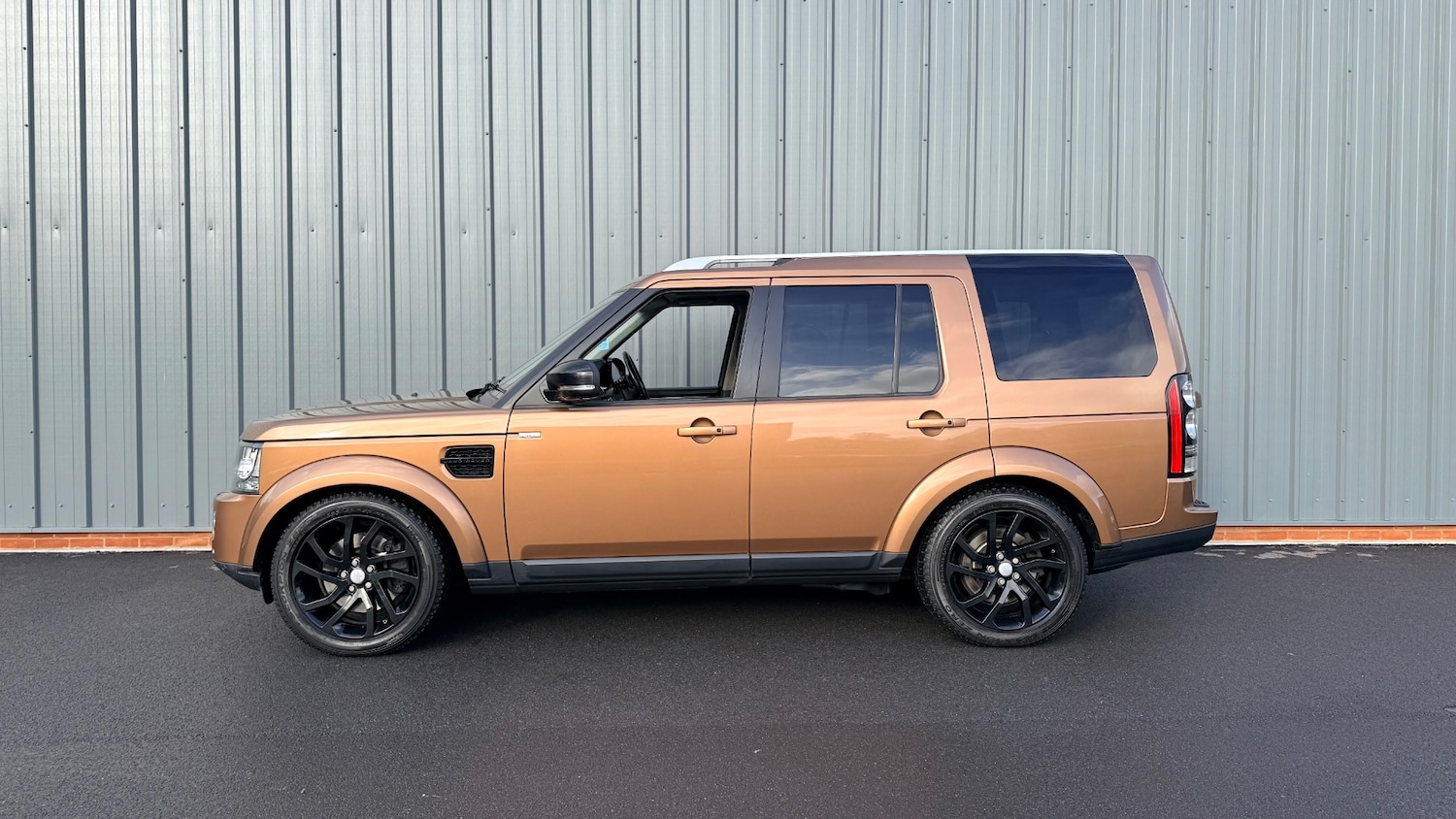 Used Land Rover Discovery 2016 for sale - 77674887: Photo 3