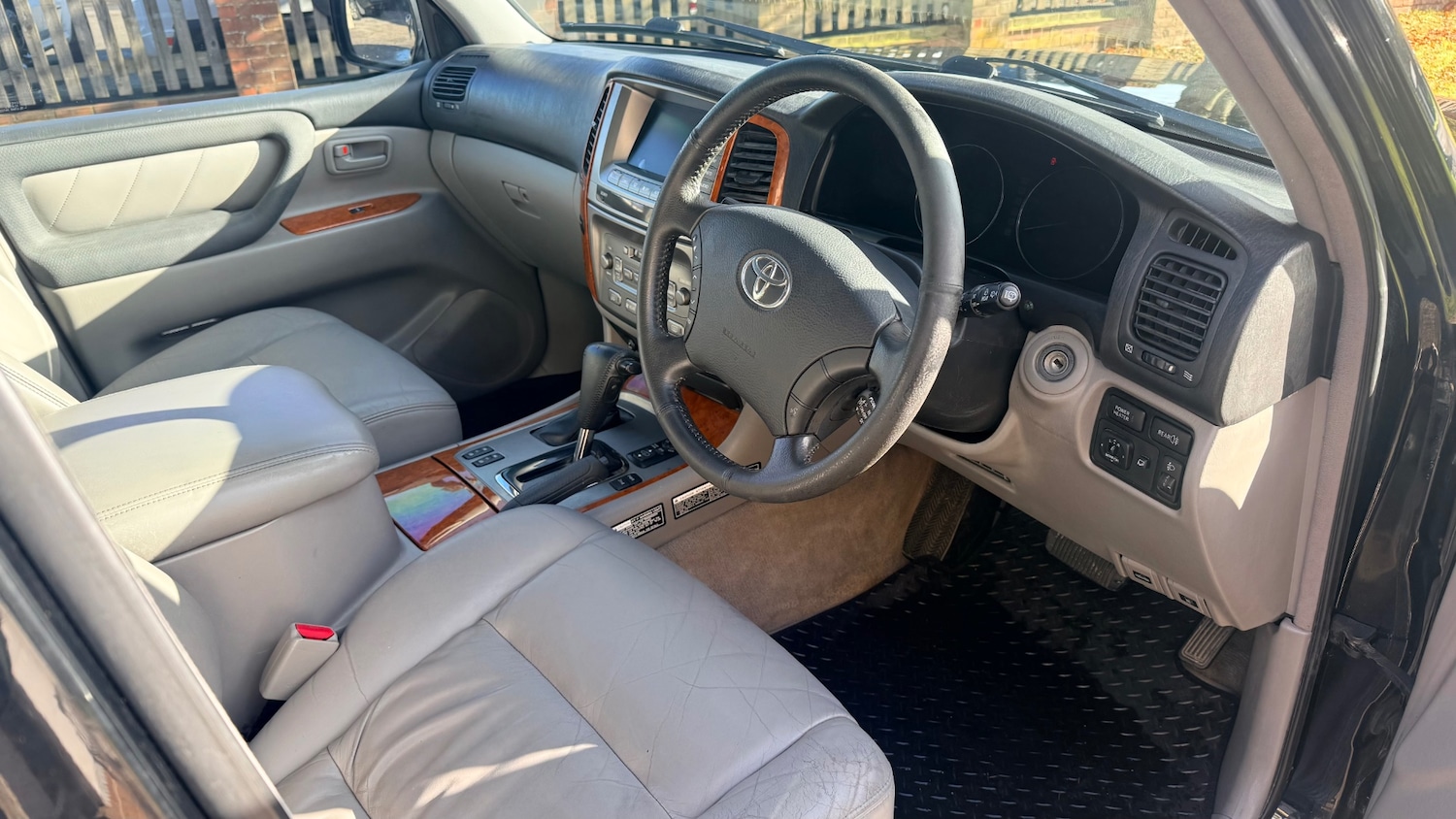 Used Toyota Land Cruiser Amazon 2003 for sale - 76853873: Photo 16