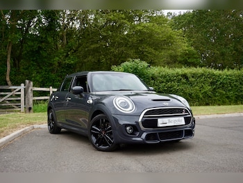 Used MINI Hatch 2019 for sale - 79480571: Photo