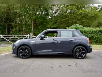 Used MINI Hatch 2019 for sale - 79480571: Photo