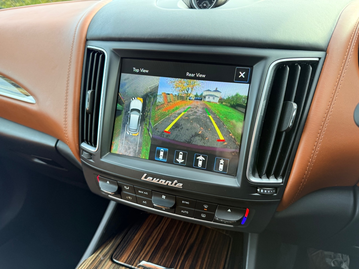 Used Maserati Levante 2017 for sale - 76627190: Photo 18