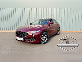 2017 (66) - V6d 5dr Auto