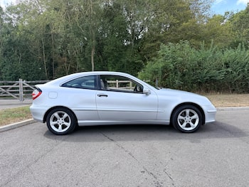 Used Mercedes-Benz C Class 2004 for sale - 79748142: Photo