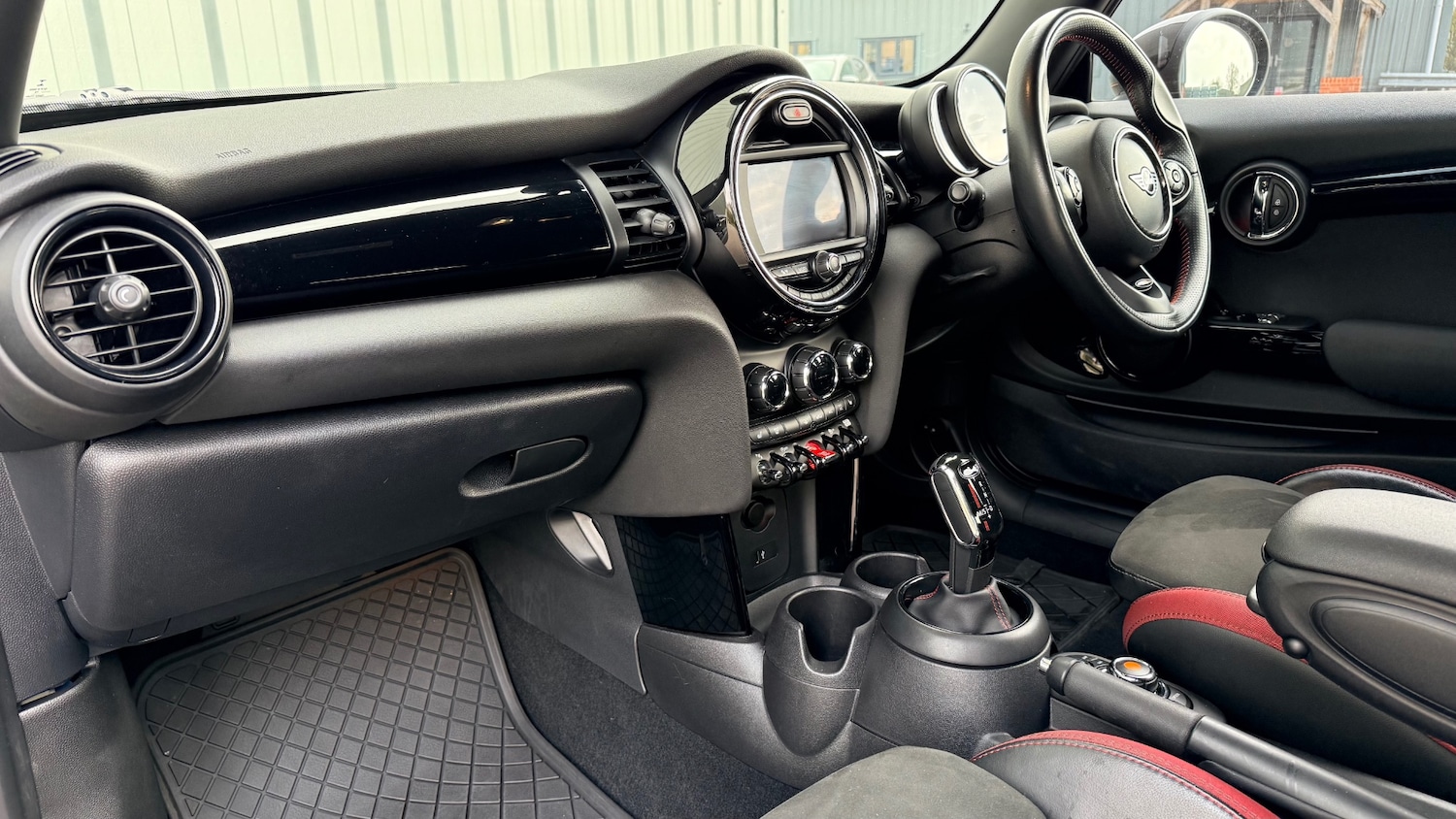 Used MINI Hatch 2019 for sale - 77812974: Photo 14