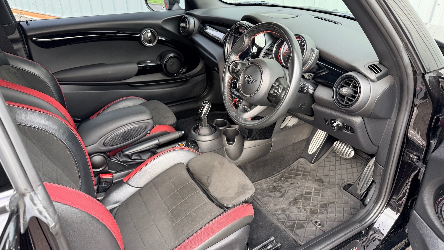 Used MINI Hatch 2019 for sale - 77812974: Photo 9