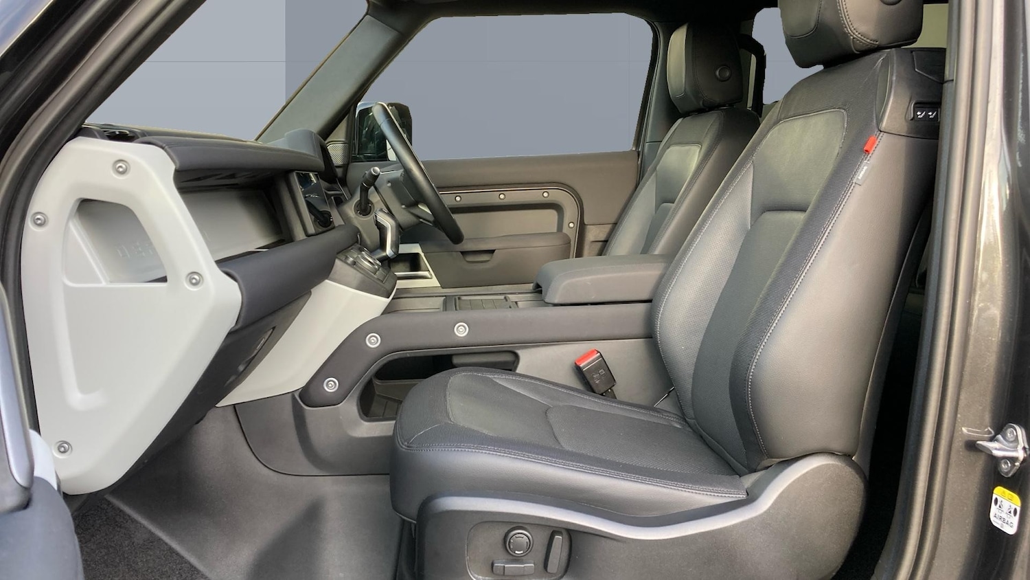 Used Land Rover Defender 2022 for sale - 76858646: Photo 3