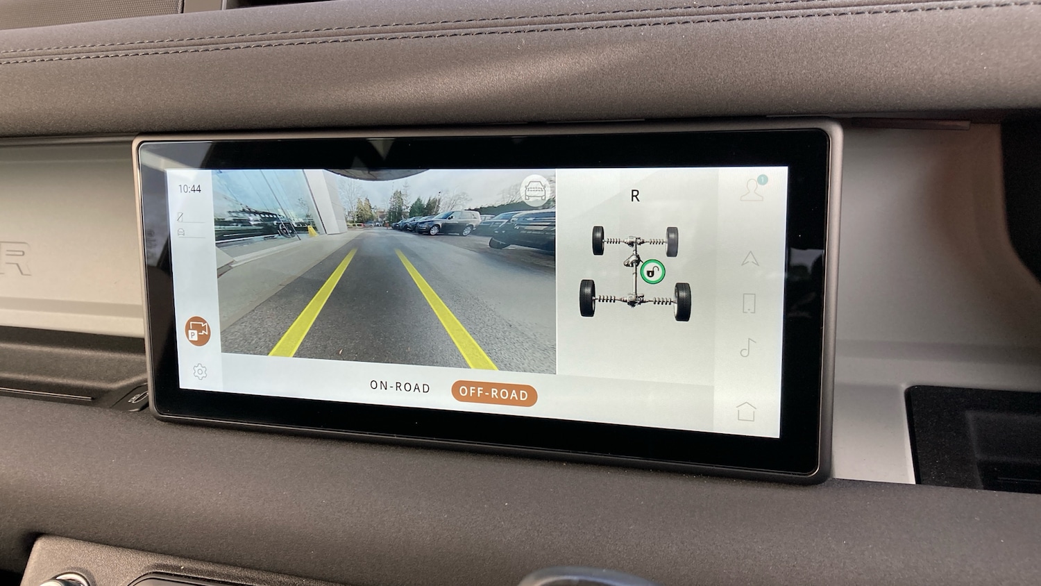 Used Land Rover Defender 2022 for sale - 76858646: Photo 32