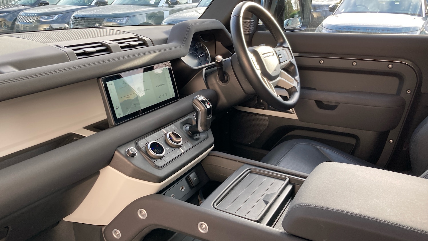 Used Land Rover Defender 2022 for sale - 76858646: Photo 46