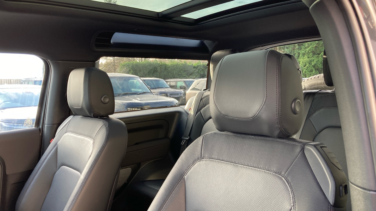 Used Land Rover Defender 2022 for sale - 76858646: Photo 47