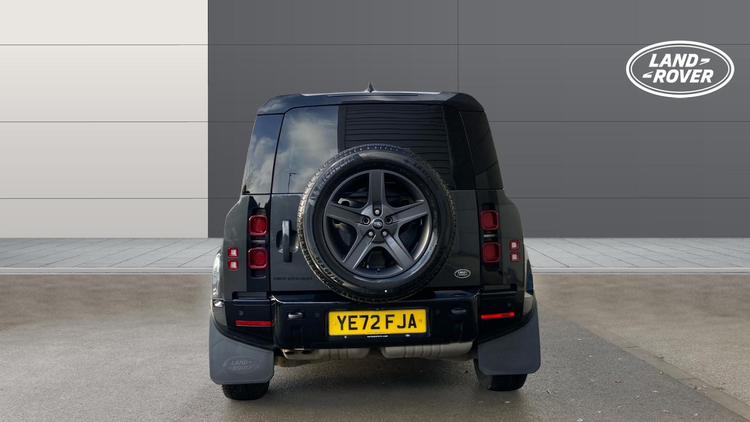 Used Land Rover Defender 2022 for sale - 76858646: Photo 6