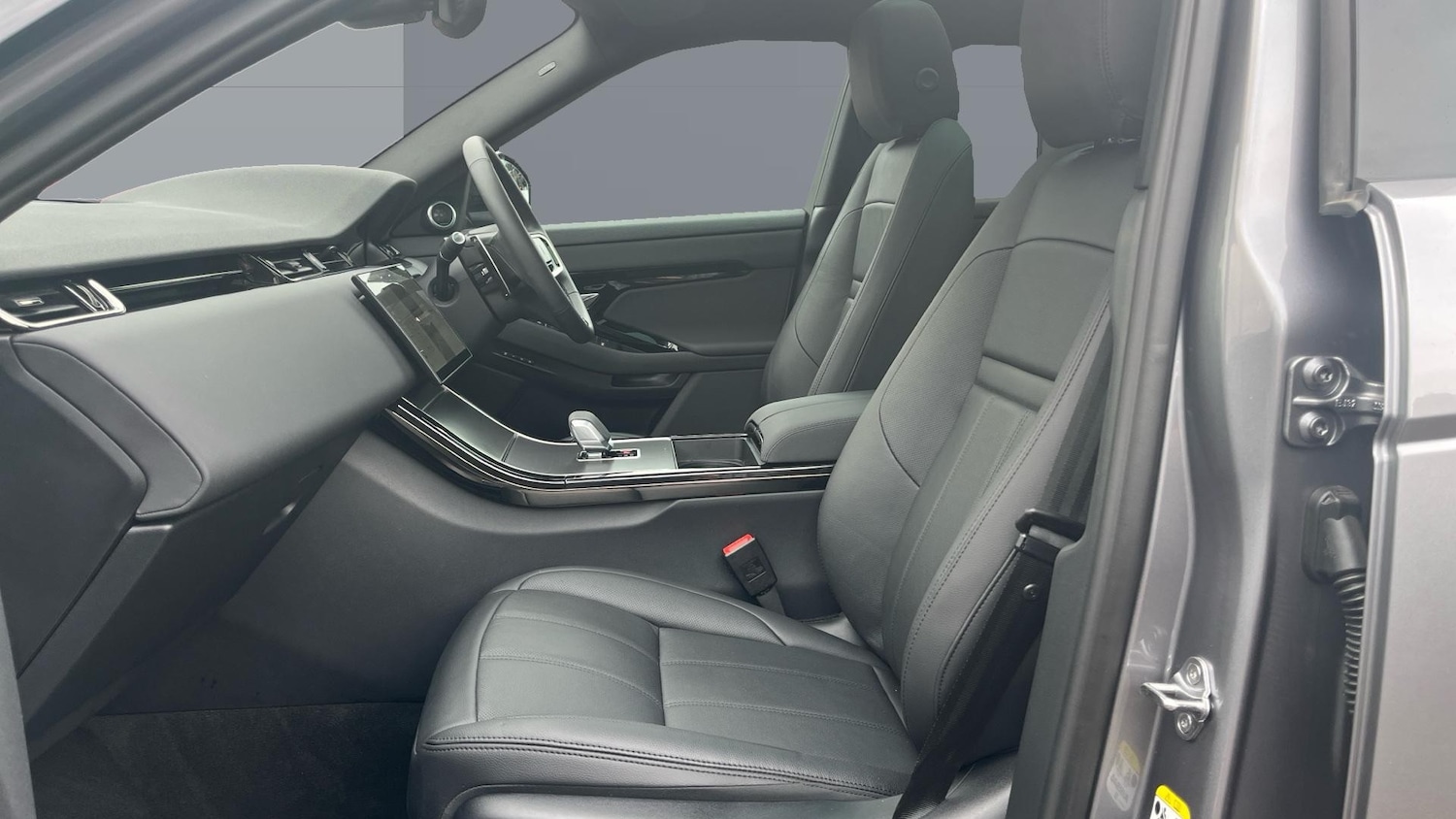 Used Land Rover Range Rover Evoque 2025 for sale - 76476361: Photo 3