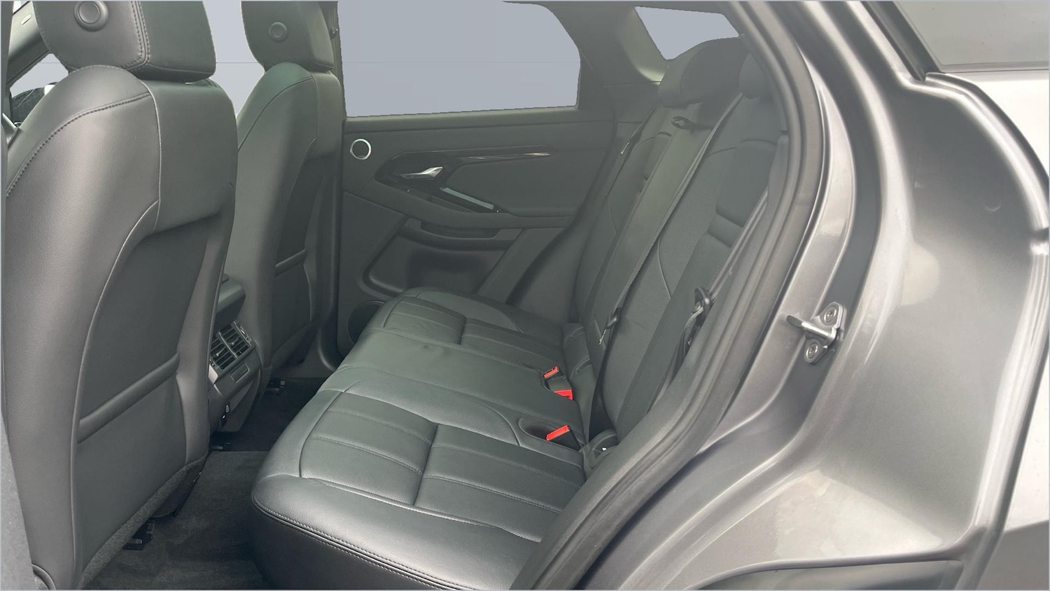 Used Land Rover Range Rover Evoque 2025 for sale - 76476361: Photo 4