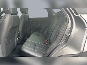 Used Land Rover Range Rover Evoque 2025 for sale - 76476361: Photo