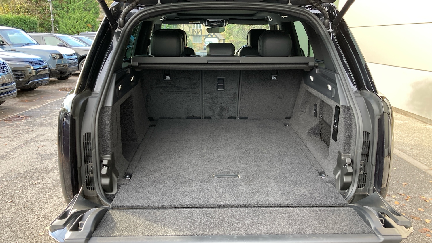 Used Land Rover Range Rover 2024 for sale - 76650990: Photo 10